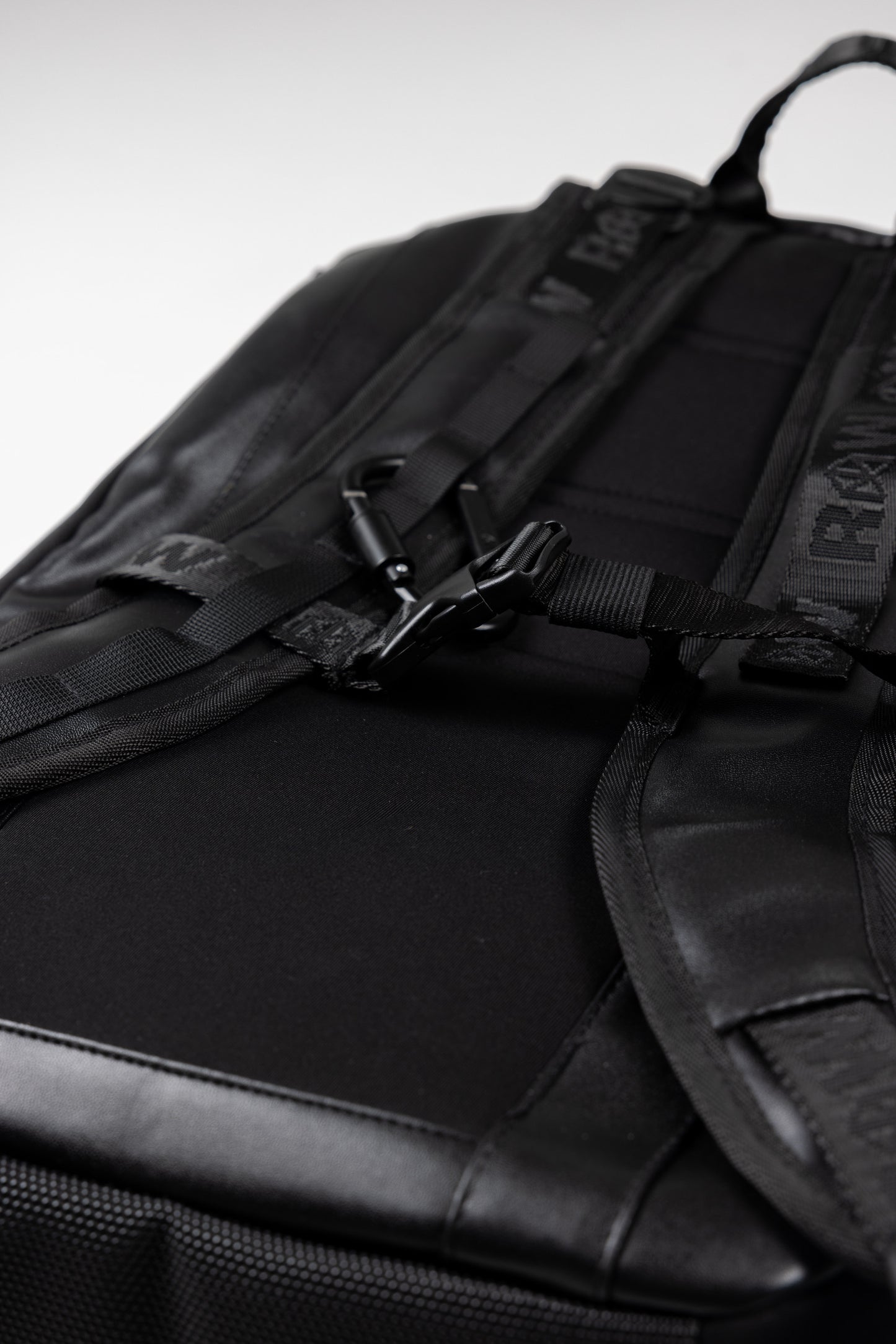 TACTICAL GEAR BAG